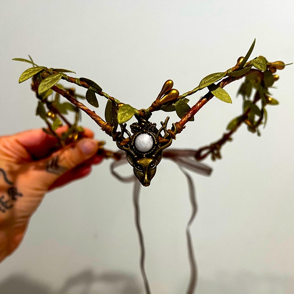 Crown tiara